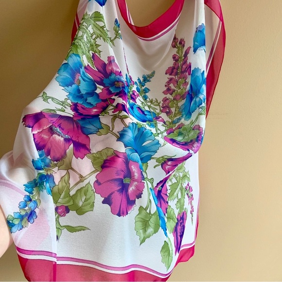 🛍Bundle sale! Vintage bright floral sheer scarf - Picture 4 of 7